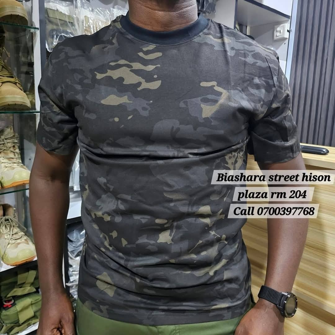 COTTON ROUNDNECK TSHIRT
